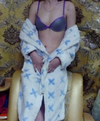 Живу в Москве и рада встречаться с щедрыми джентльменами, которым нужна настоящая интимная сказка. Разнообразие моих услуг поразит тебя: эротический массаж, куннилингус, анальный секс, групповуха – выбирай, что тебе по вкусу. Благодаря моим опытным рукам и чувственным губам, ты познаешь настоящее наслаждение. В моих объятьях время останется на заднем плане, а мгновения страсти запомнятся навсегда. Отличные отзывы и профессиональные фото подтверждают мою непревзойденность. Доверься мне, и я подарю тебе незабываемые моменты удовольствия. Ожидаю встречи с нетерпением! 💋 11176, 23 года