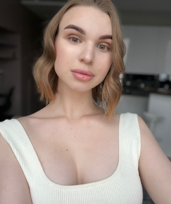 Горячая брюнетка с огненным характером приглашает в гости азартного мужчину. Погрузись в мир страсти и наслаждения. Расслабься со мной и забудь обо всем! 2283, 22 года